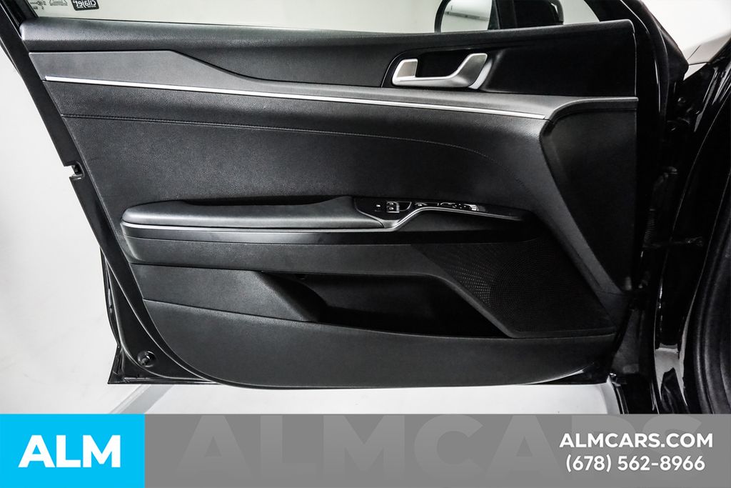 Used 2022 Black Kia GT-Line image 45