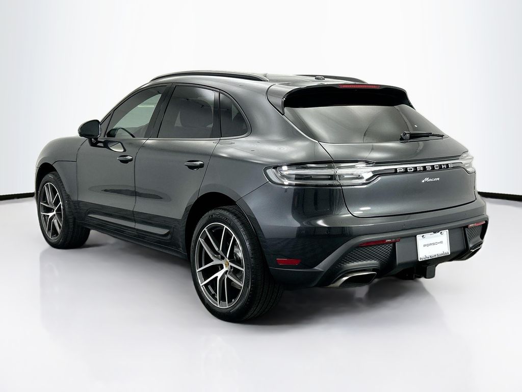 Thumbnail: 2026 Porsche Macan - 3