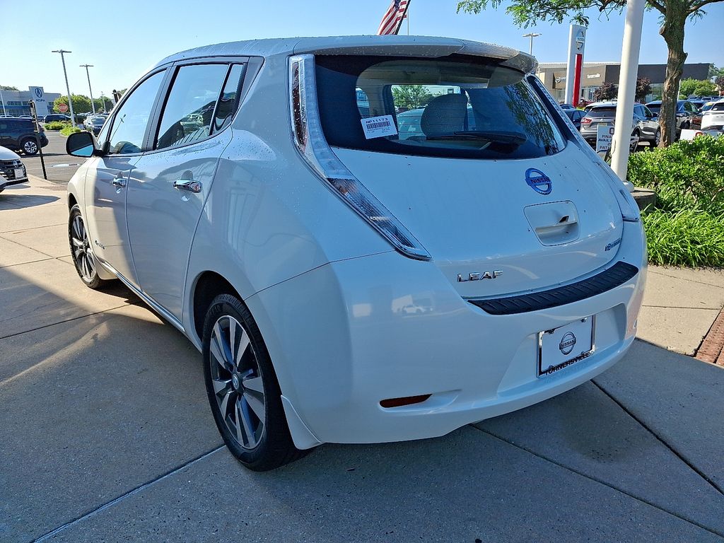 Thumbnail: 2015 Nissan Leaf - 4
