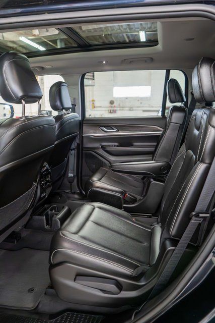 2023 Jeep Grand Cherokee L Limited Blue at Grove City Ford