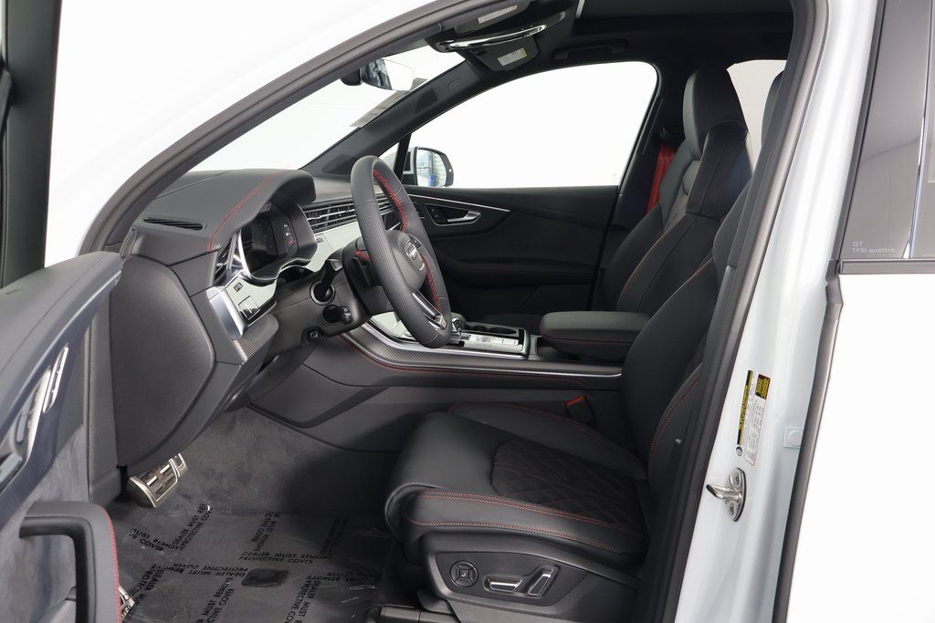 Thumbnail: 2026 Audi Q7 - 5