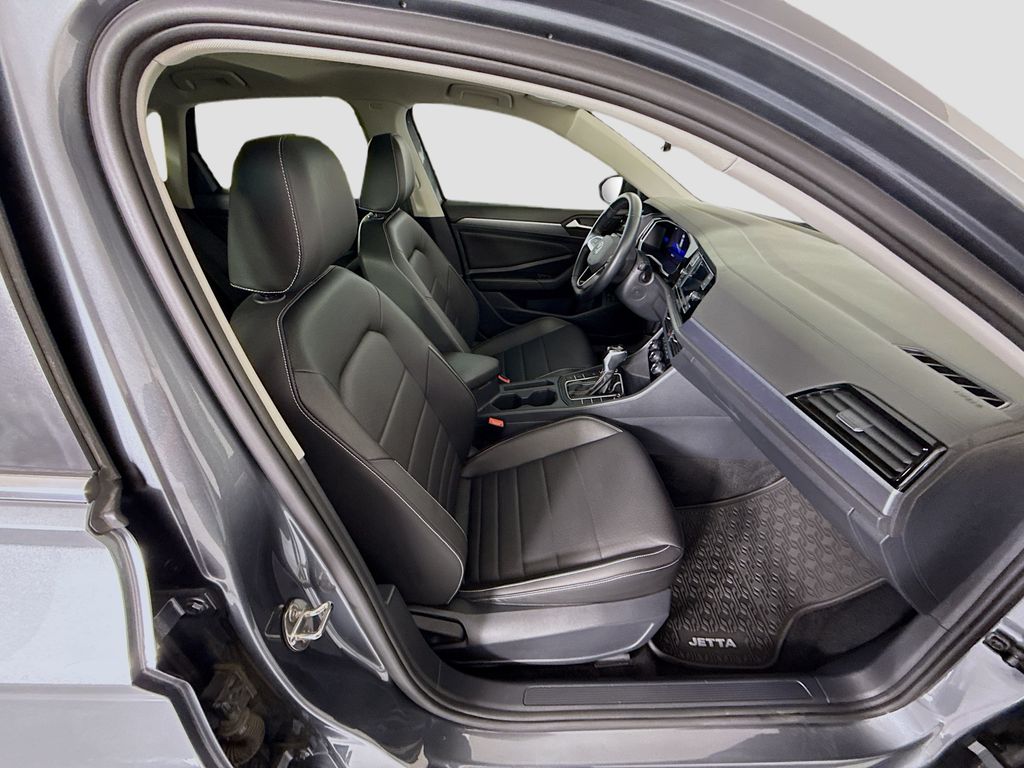 Thumbnail: 2024 Volkswagen Jetta - 19