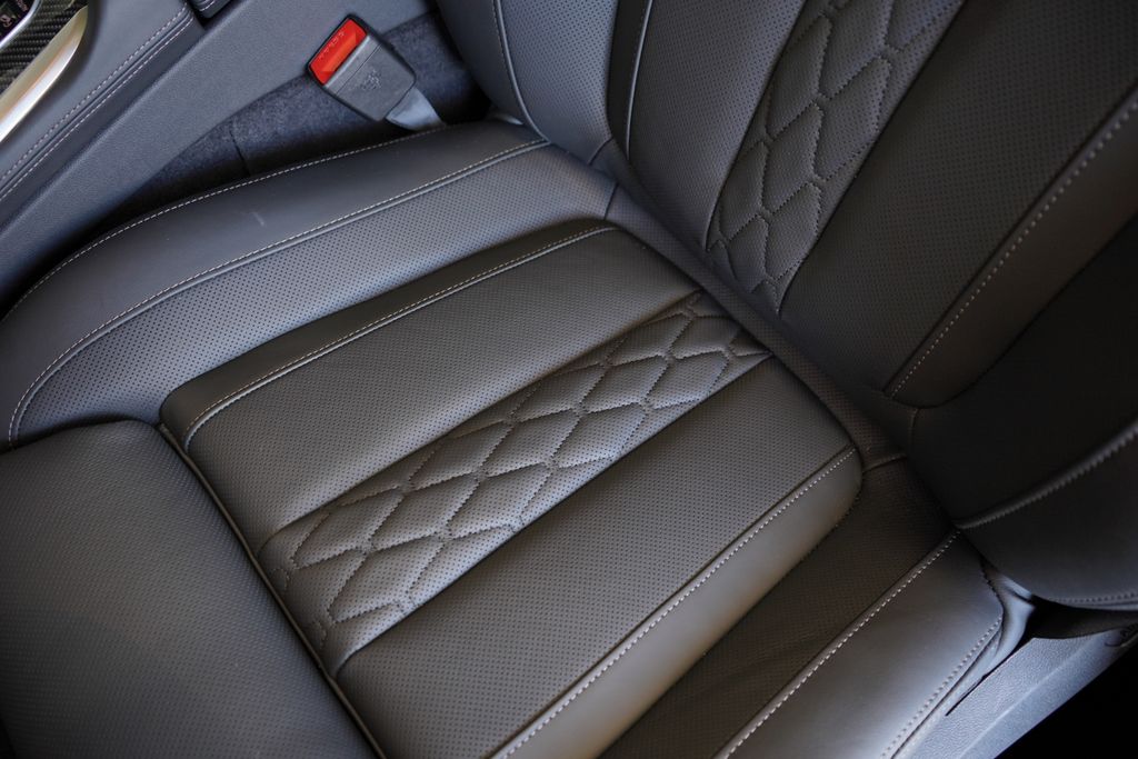 Thumbnail: 2026 BMW X7 - 12