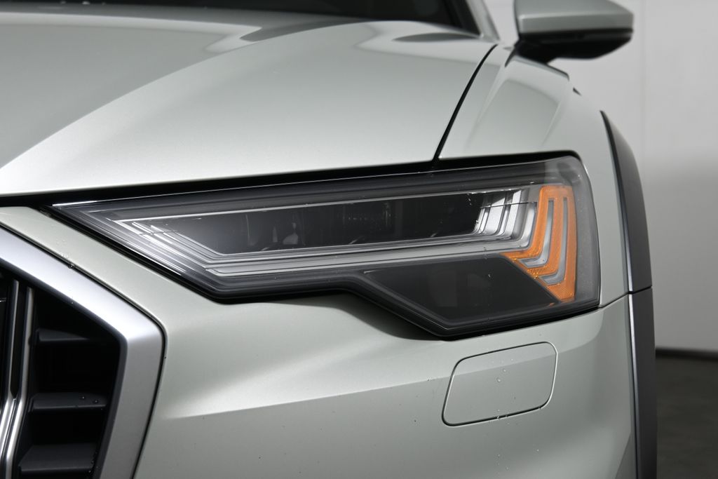 Thumbnail: 2022 Audi A6 - 10