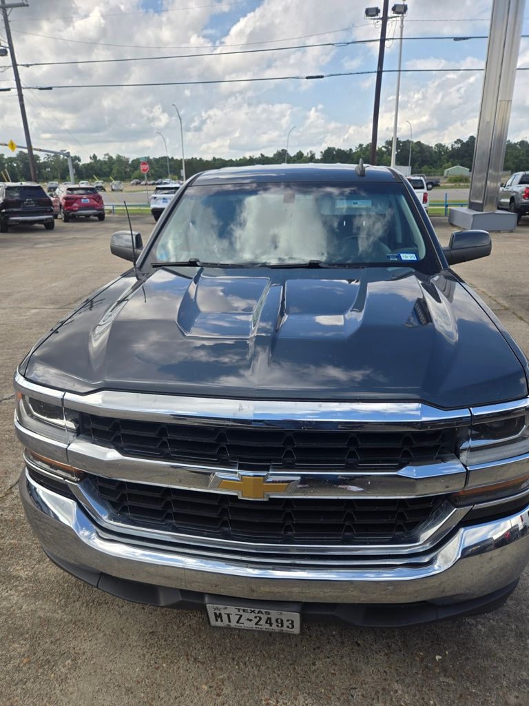 Gray (Graphite Metallic Gpa) 2019 Chevrolet Silverado 1500 LT Double Cab RWD Pickup Truck 4X2 6-Speed Automatic Overdrive