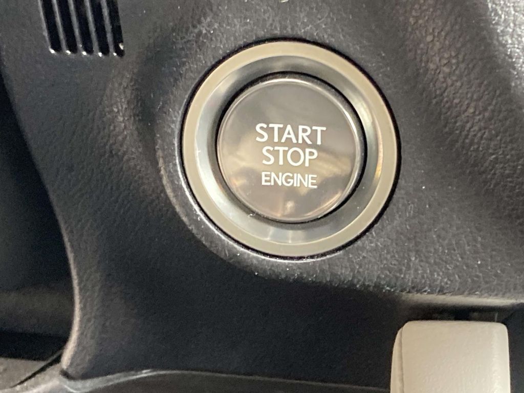 Certified Used 2022  Lexus 350 image 17