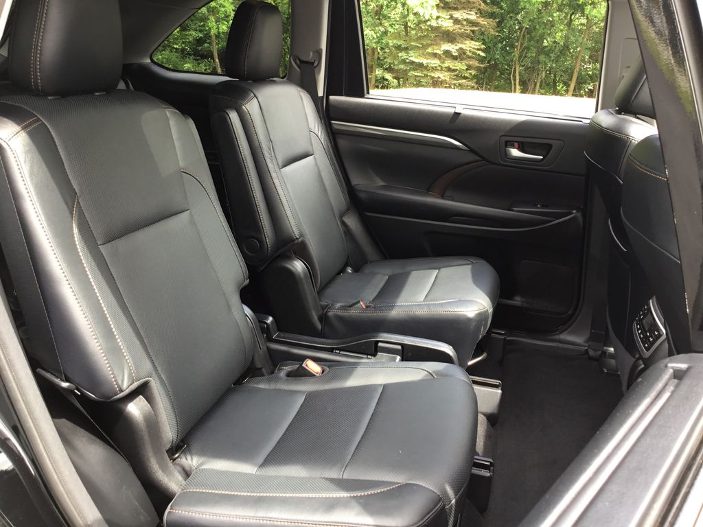 2018 Toyota Highlander Limited Platinum 8