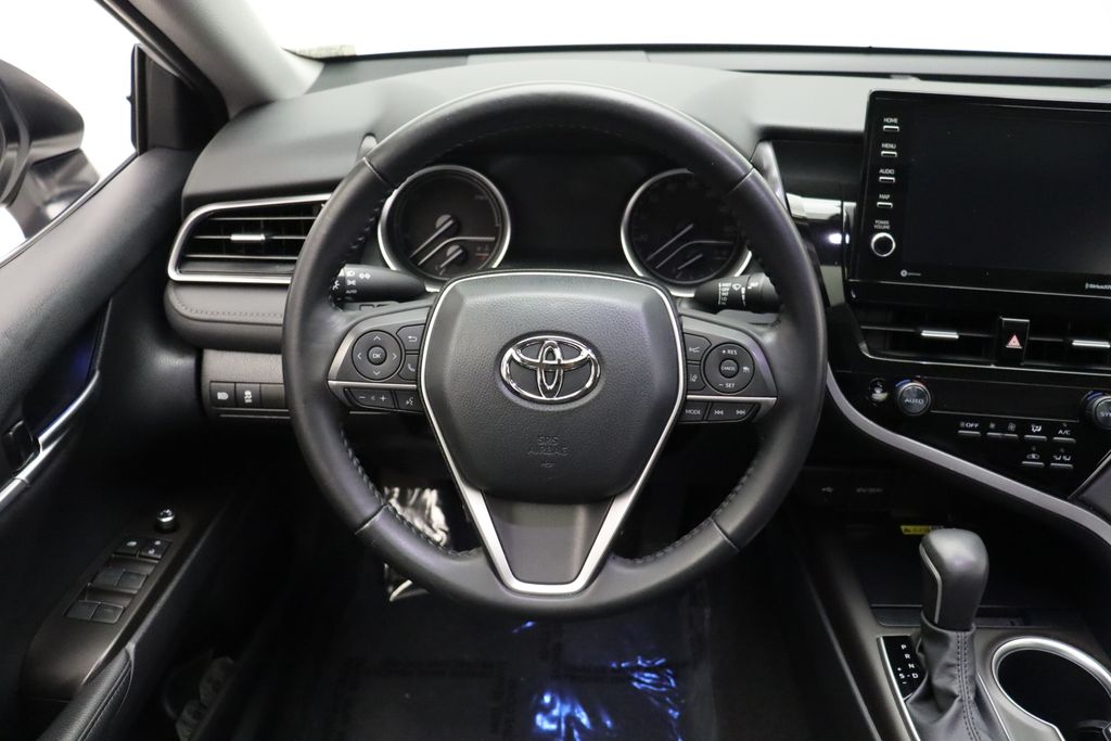 2023 Toyota Camry XLE 23