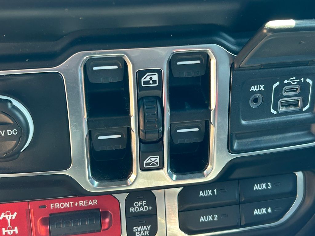 Used 2023 Jeep Wrangler SUV