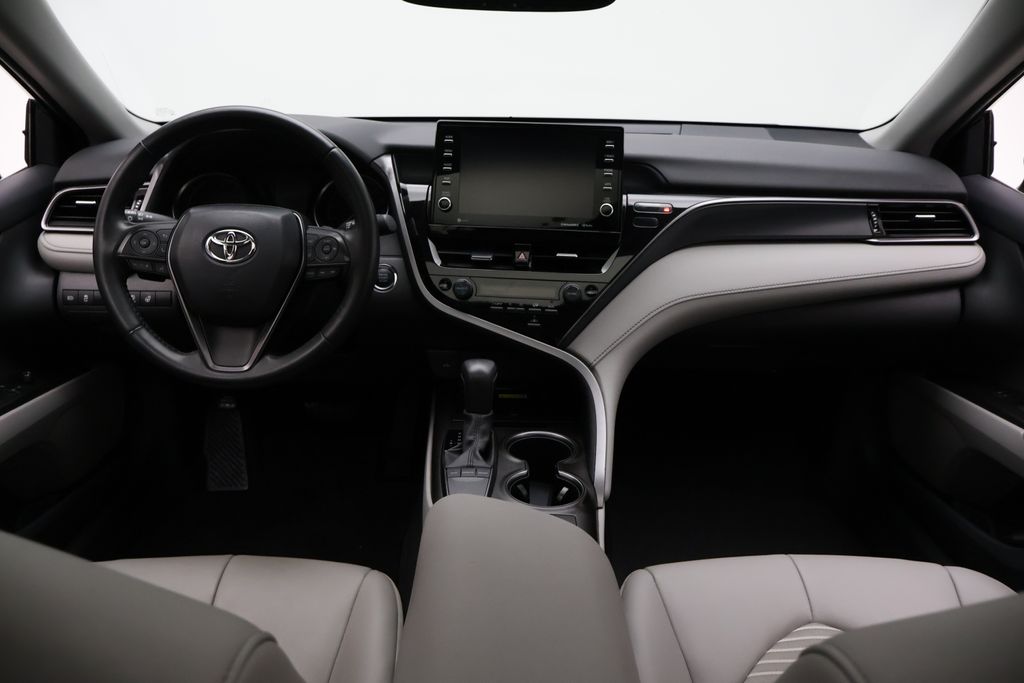 Thumbnail: 2023 Toyota Camry - 24