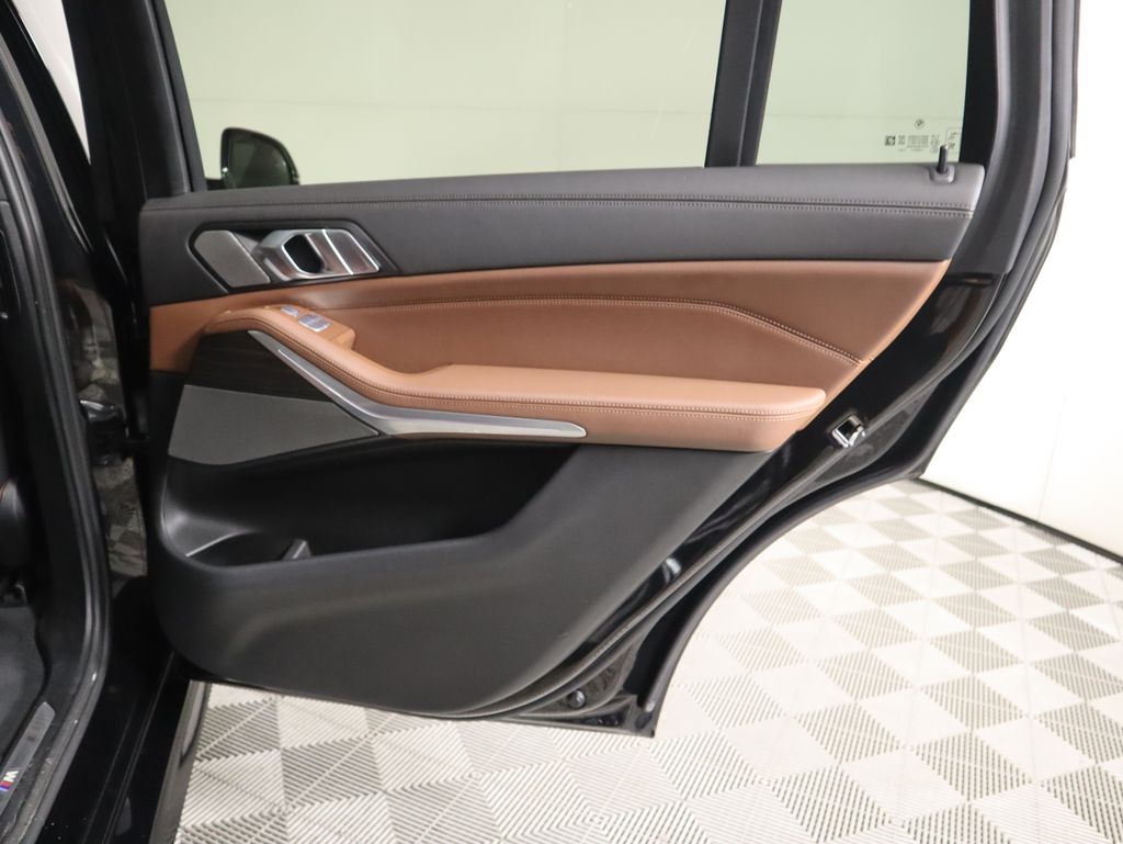 Thumbnail: 2023 BMW X7 - 28