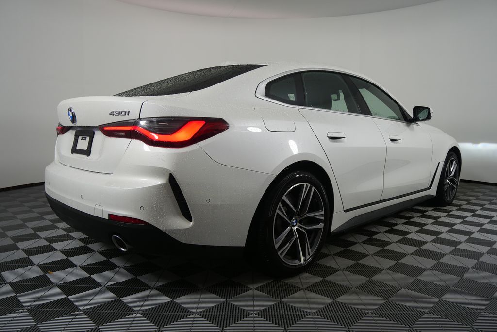 Thumbnail: 2025 BMW 4 Series - 3