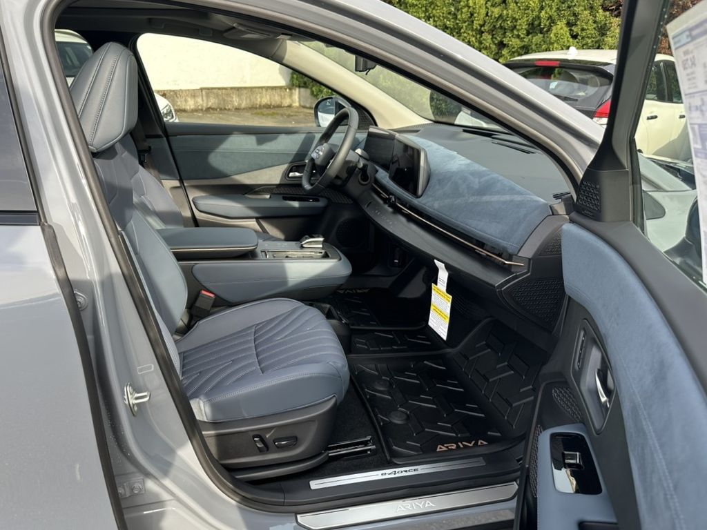 2025 Nissan Ariya PLATINUM+ e-4ORCE