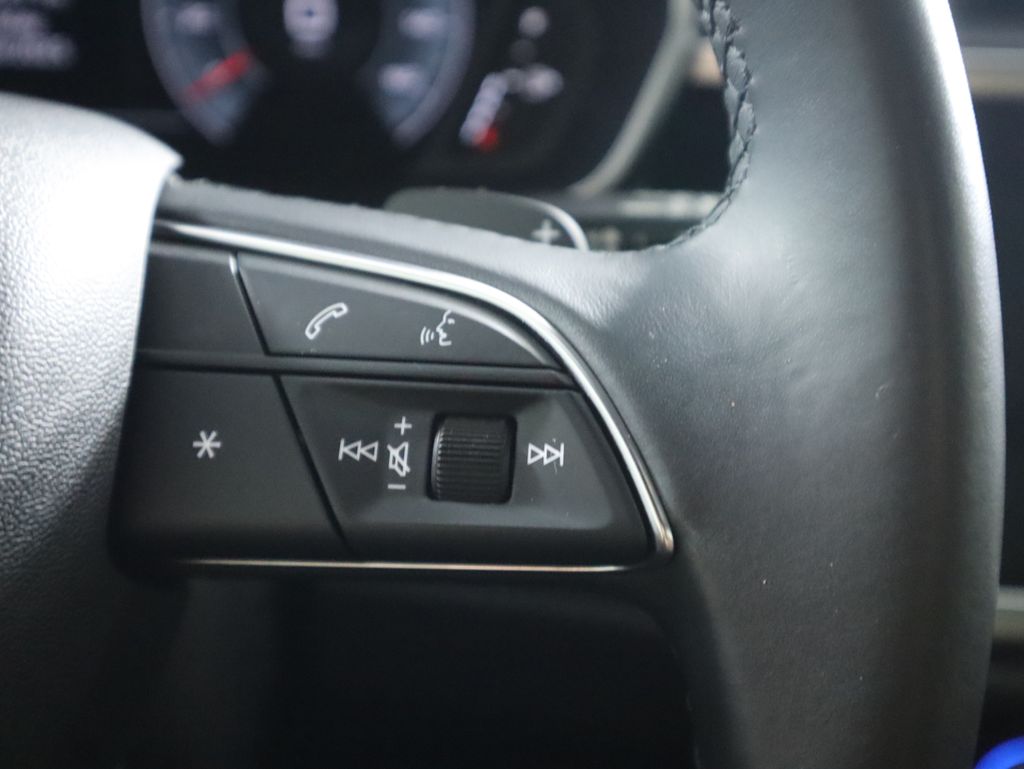 Thumbnail: 2022 Audi Q3 - 12