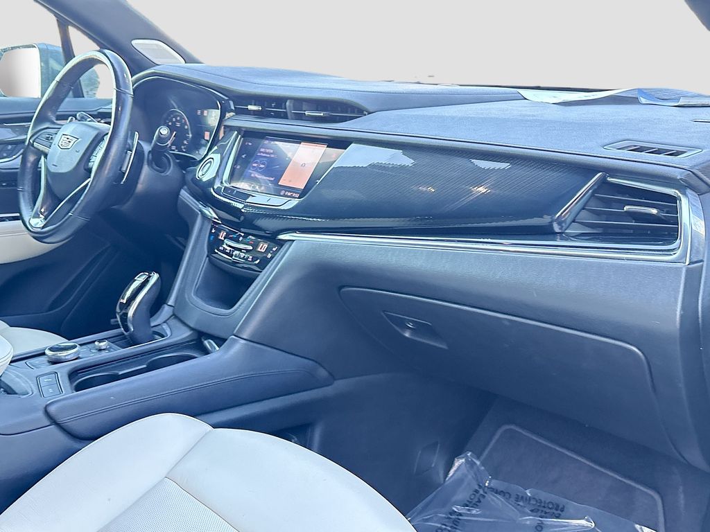 Used 2020 Gray Cadillac Sport image 32