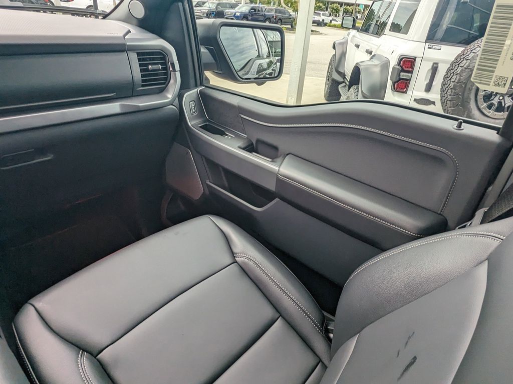 2025 Ford F-150 Black Widow