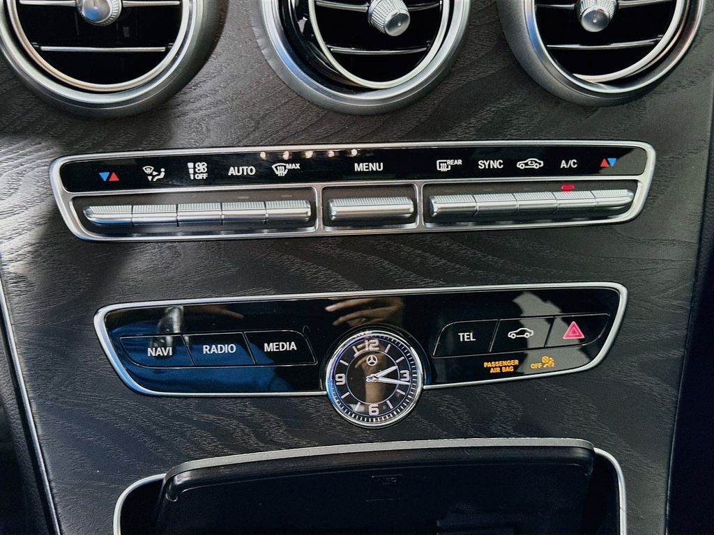 Thumbnail: 2019 Mercedes-Benz C-Class - 16