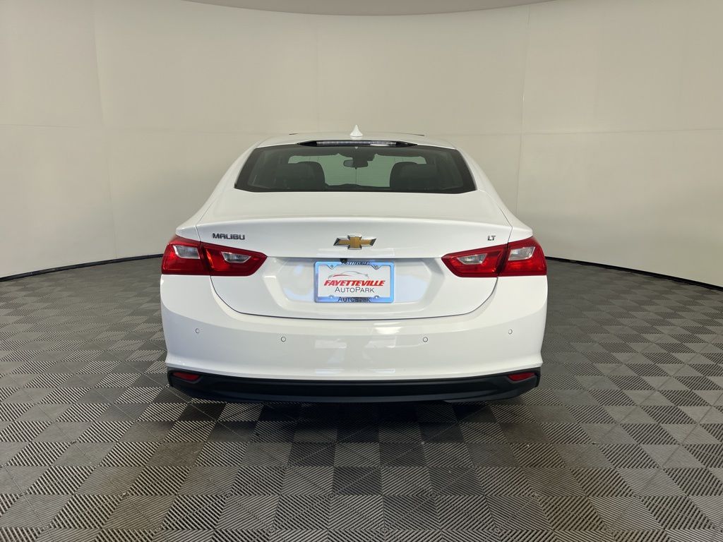 Thumbnail: 2024 Chevrolet Malibu - 11