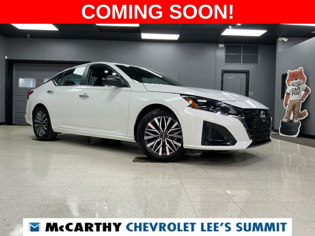 Used 2025 Nissan Altima SV with VIN 1N4BL4DV5SN395222 for sale in Kansas City