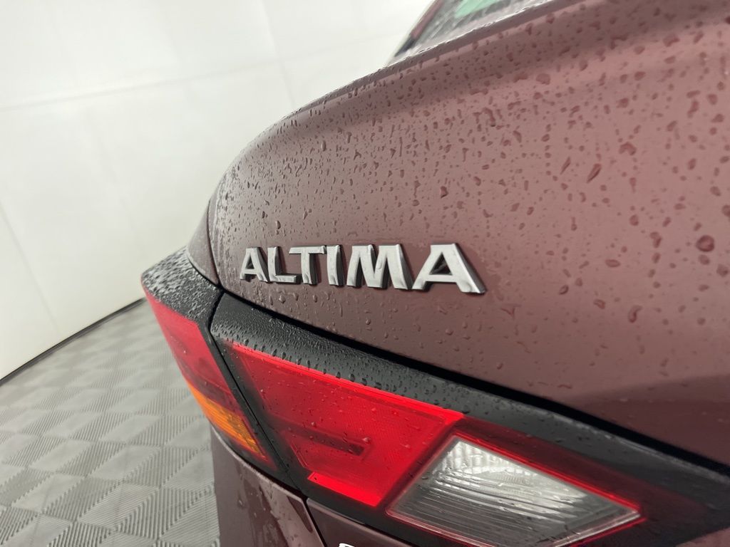 Thumbnail: 2024 Nissan Altima - 3