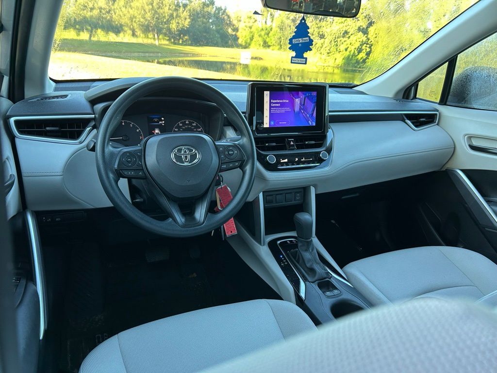 Thumbnail: 2023 Toyota Corolla Cross - 12