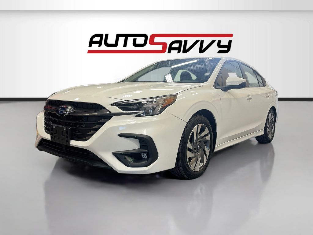 Used 2024 Crystal White Pearl Subaru Limited image 3