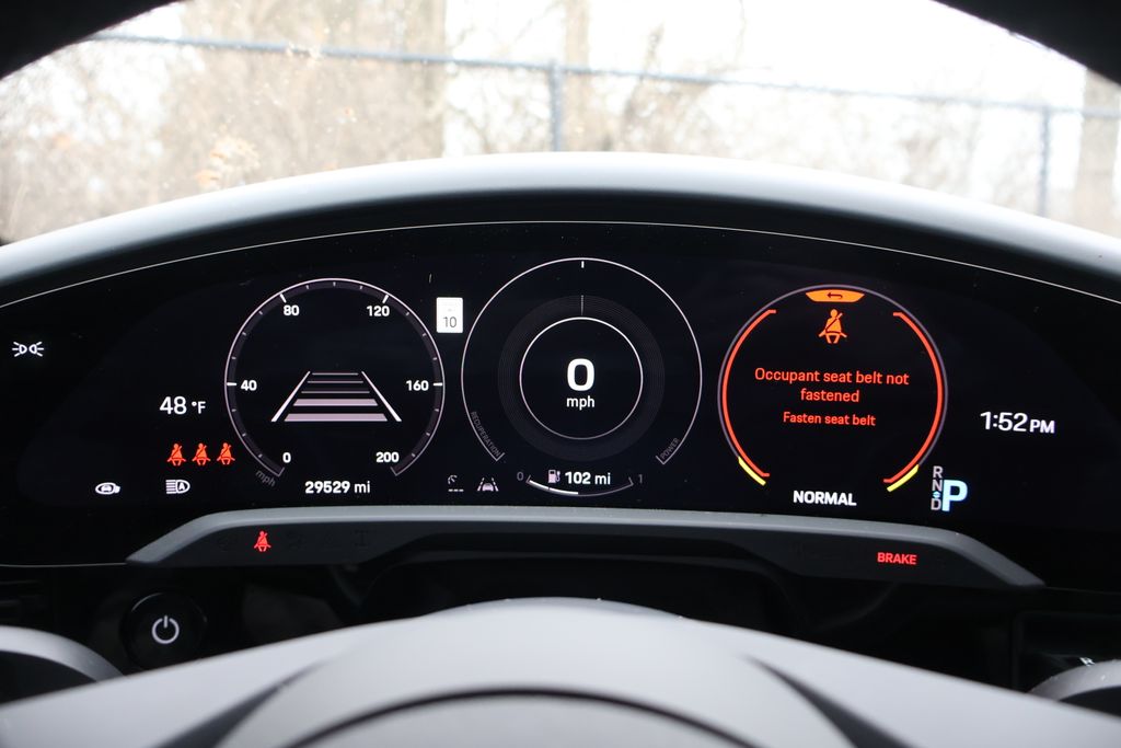 Thumbnail: 2022 Porsche Taycan - 26