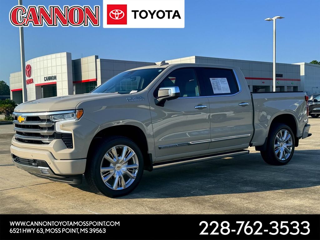 2026 Chevrolet Silverado 1500 High Country Crew Cab 4WD