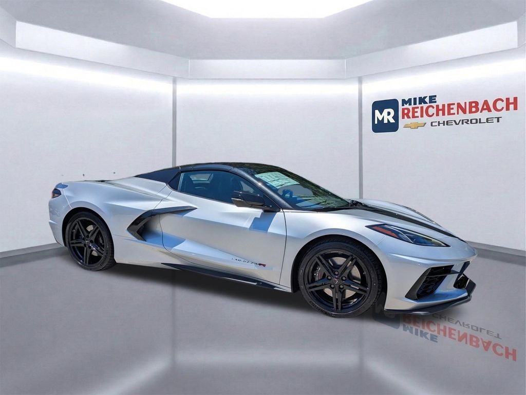 Blade Silver Metallic 2026 Chevrolet Corvette Convertible Rear-Wheel Drive 8-Speed Dual Clutch