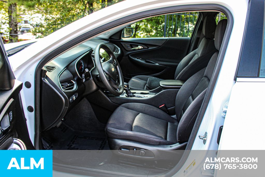 Used 2024 White Chevrolet LT image 16