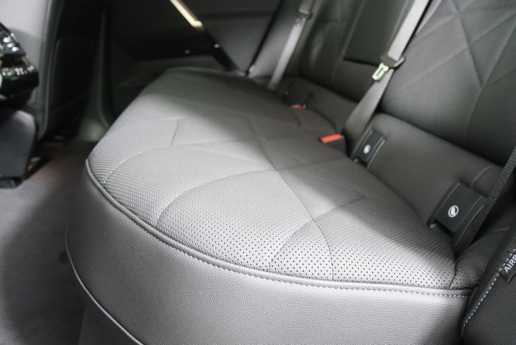 Thumbnail: 2026 BMW iX - 15