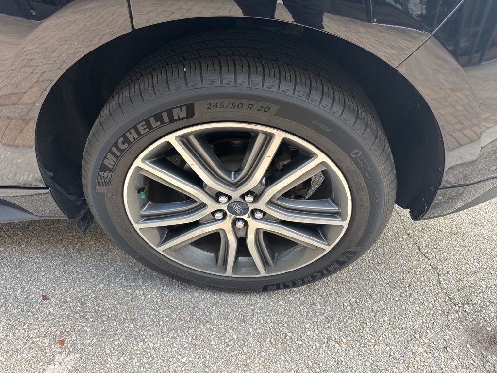 Used 2019 Black Ford Titanium image 11