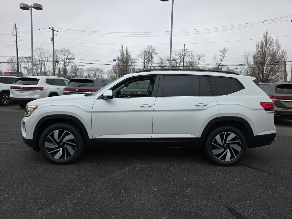 2026 Volkswagen Atlas 2.0T SE w/Technology White/off-white at Sutliff Volkswagen
