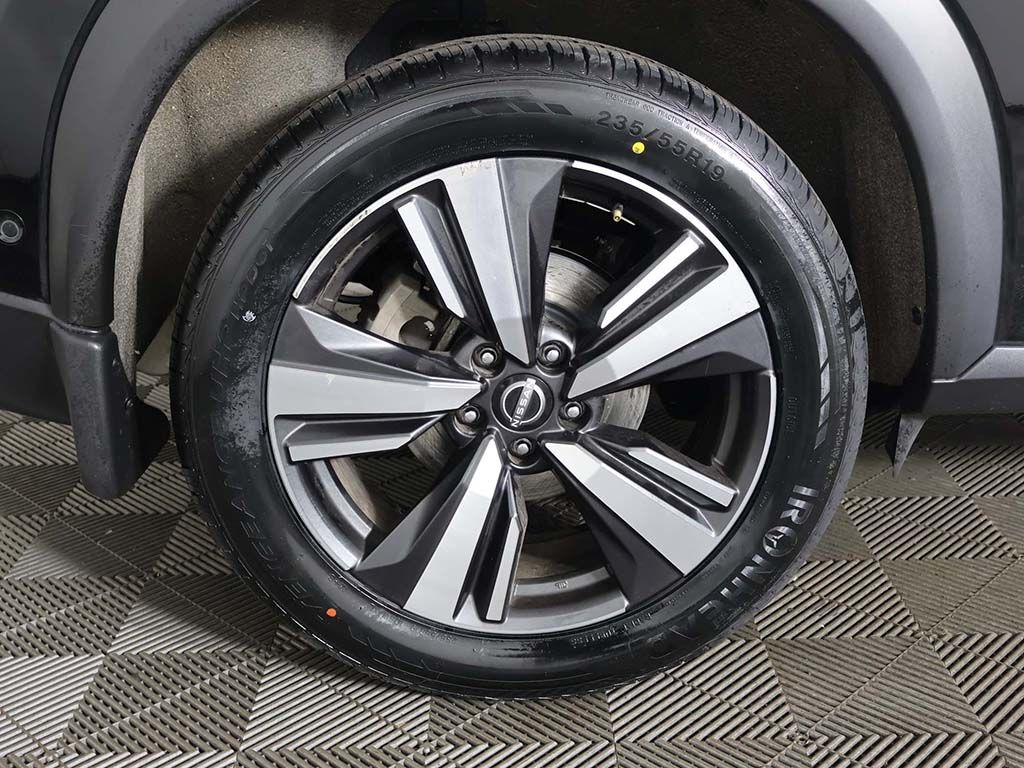Used 2023 Black Nissan SL image 24