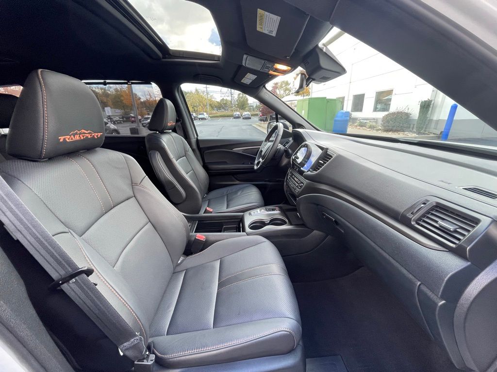 Thumbnail: 2023 Honda Passport - 31