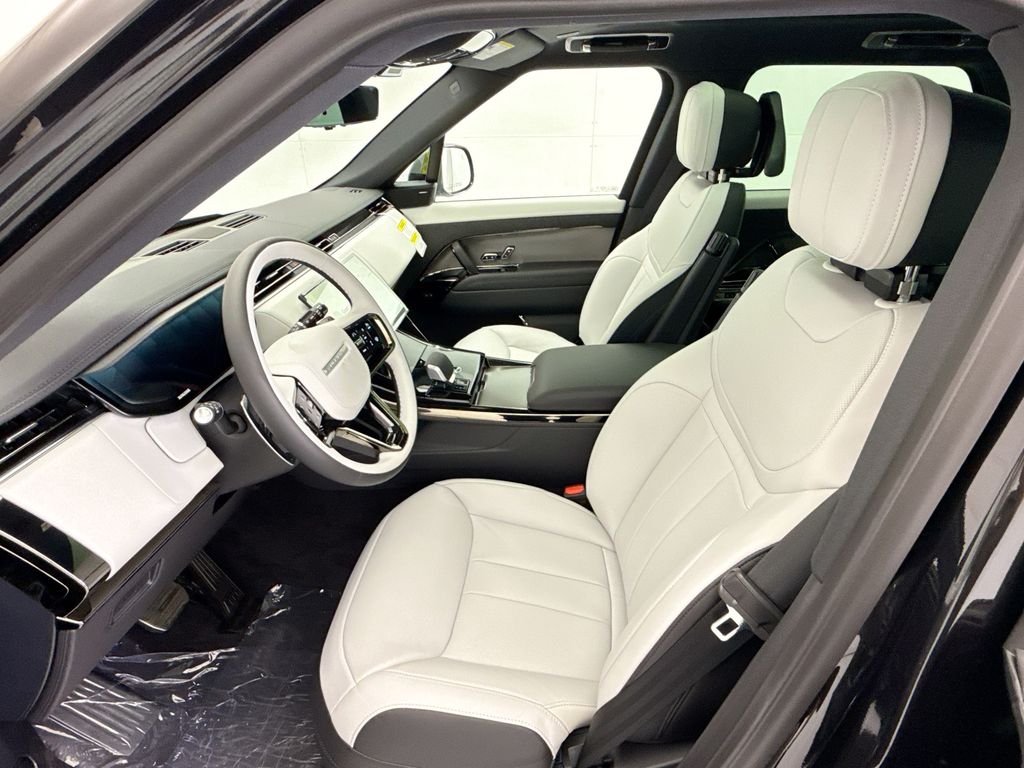 Thumbnail: 2026 Land Rover Range Rover Sport - 18