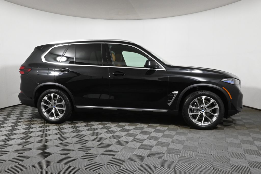 Thumbnail: 2026 BMW X5 - 8