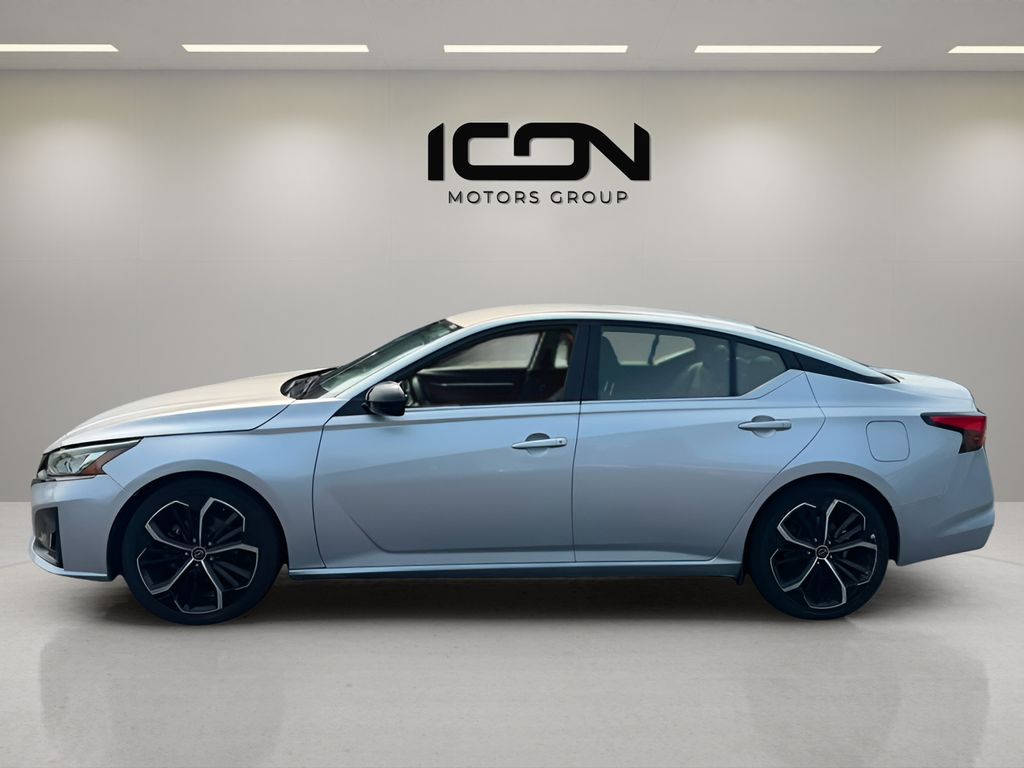 Used 2023 Nissan Altima Sedan