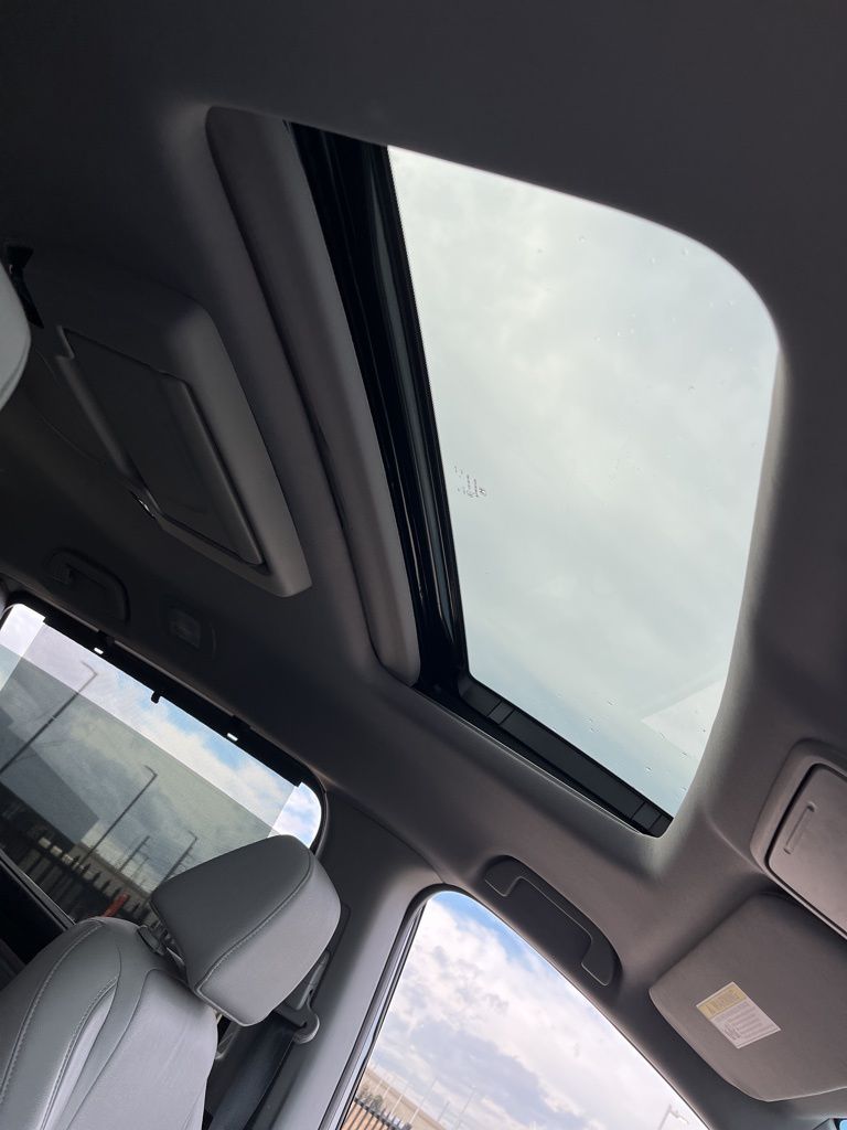 Thumbnail: 2019 Honda Odyssey - 30