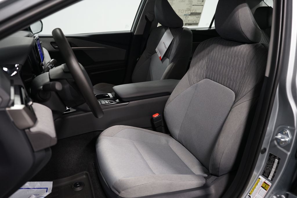 Thumbnail: 2026 Toyota Camry - 27