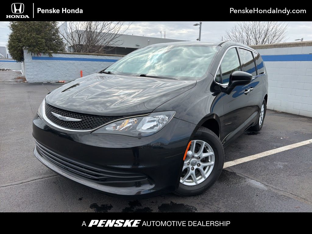 2017 Chrysler Pacifica Touring -
                  Indianapolis, IN