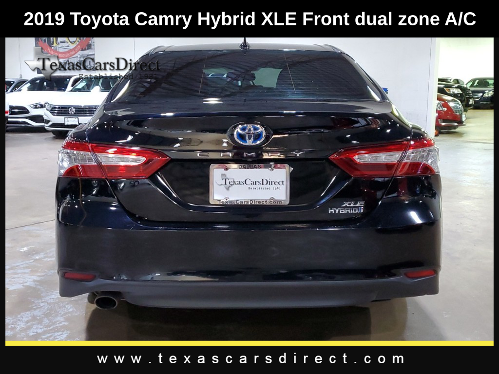 2019 Toyota Camry Hybrid XLE 11