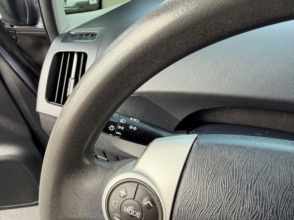 Thumbnail: 2015 Toyota Prius - 20