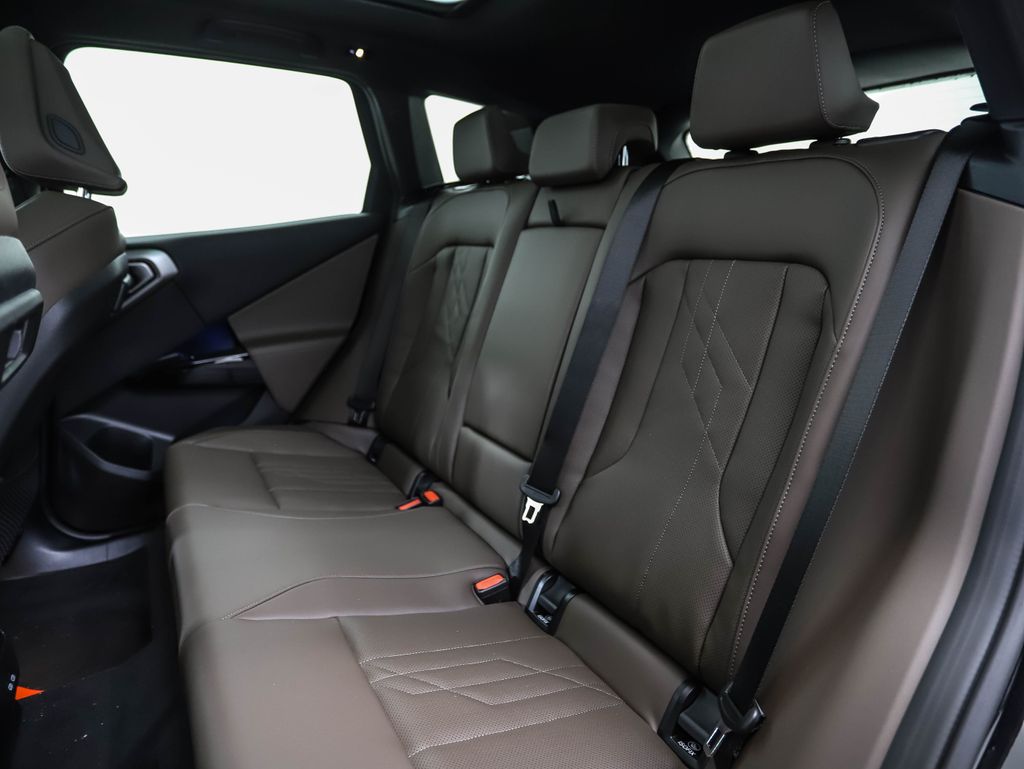 Thumbnail: 2026 BMW X3 - 22