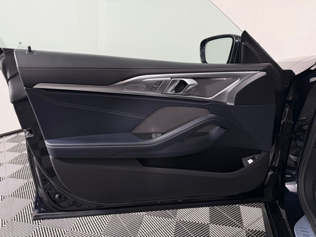 2022 BMW 8 Series  10