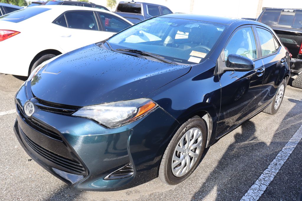 2018 Toyota Corolla LE 2