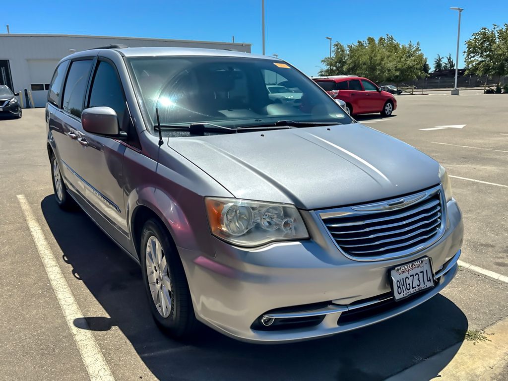 2013 Chrysler Town & Country Plata (Billet Silver Metallic Clearcoat) Minivan Tracción delantera 6 velocidades Automática