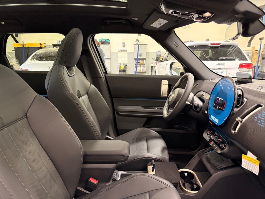 Thumbnail: 2027 MINI Cooper Countryman - 29