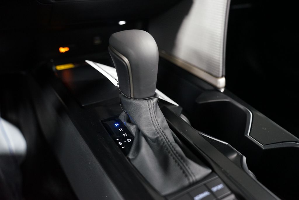 Thumbnail: 2026 Toyota Camry - 22