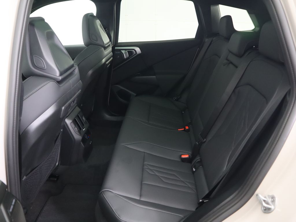 Thumbnail: 2026 BMW X3 - 22